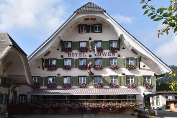 Hotel Loewen Aussen K 1030x742 1